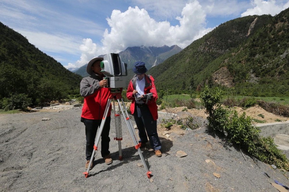 ���S�������x